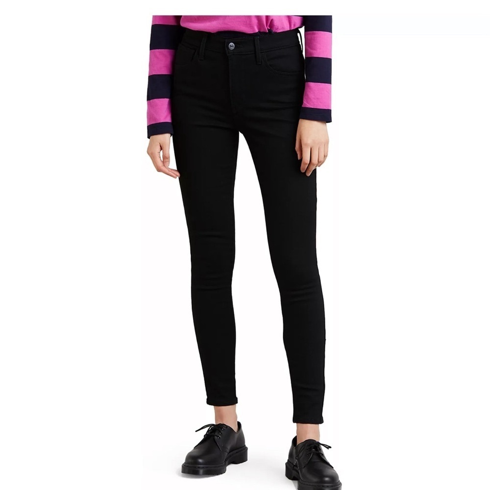 Levi’s 720 high rise black jeans 32 Stretch‎